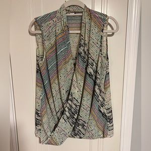 NWOT Beautiful wrap sleeveless blouse